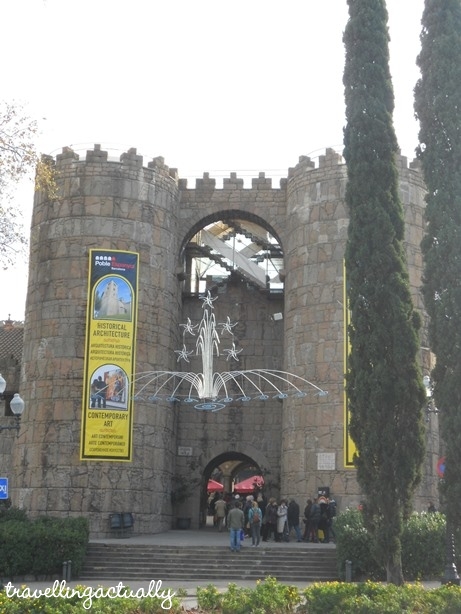 Poble Espanol from Outside